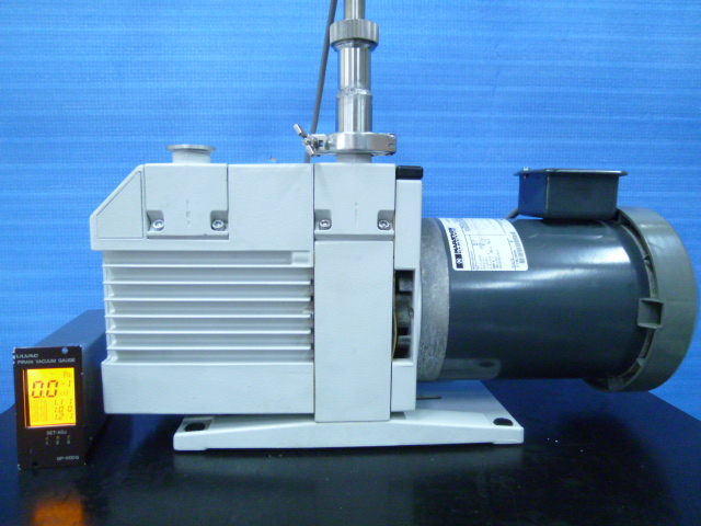 中古 Leybold D16B ﾛｰﾀﾘｰﾎﾟﾝﾌﾟ　