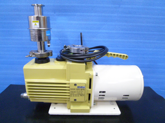 中古 ULVAC GCD-051X ﾛｰﾀﾘｰﾎﾟﾝﾌﾟ